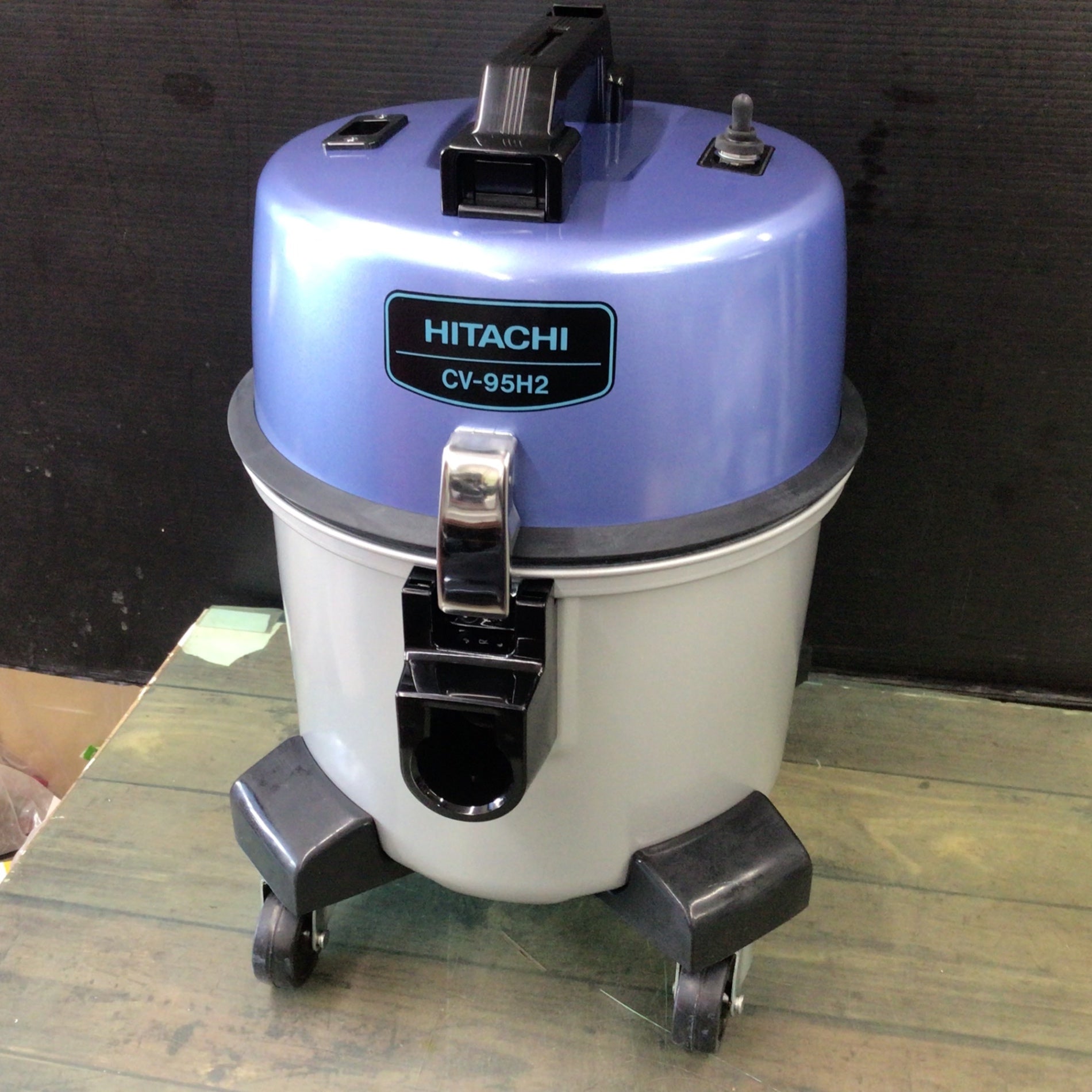 長期保管品】〇日立産機(HITACHI) 業務用掃除機 CV-95H2 集じん