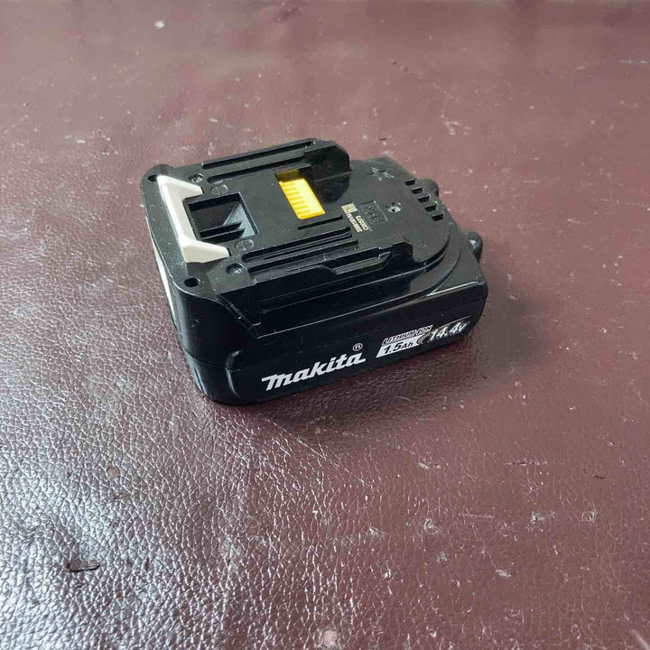 【中古品】☆マキタ(makita) コードレスクリーナー CL141FDZW バッテリー付属【東大和店】