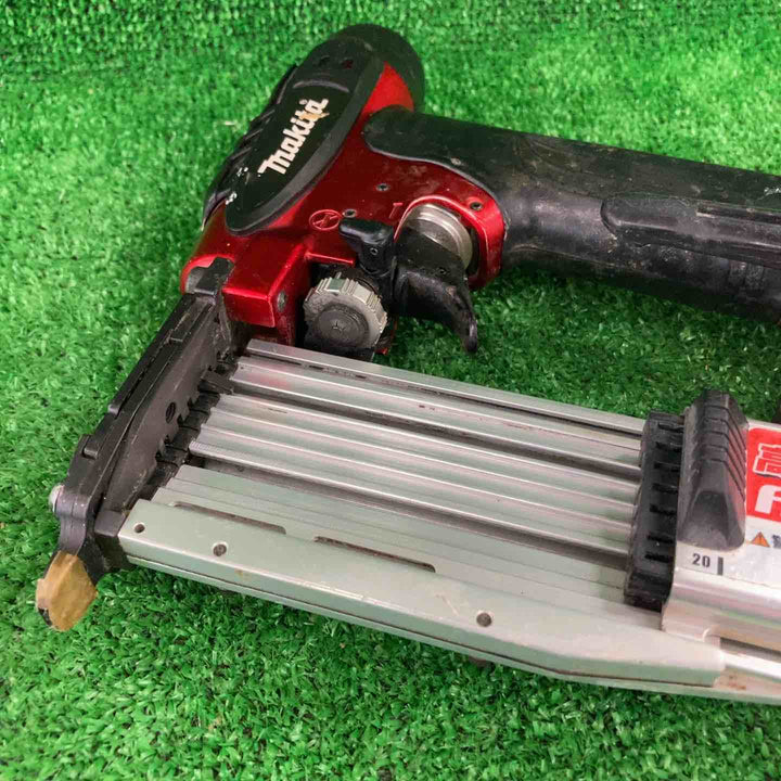 ★マキタ(makita) 高圧ピンネイラ AF501HP【川崎店】
