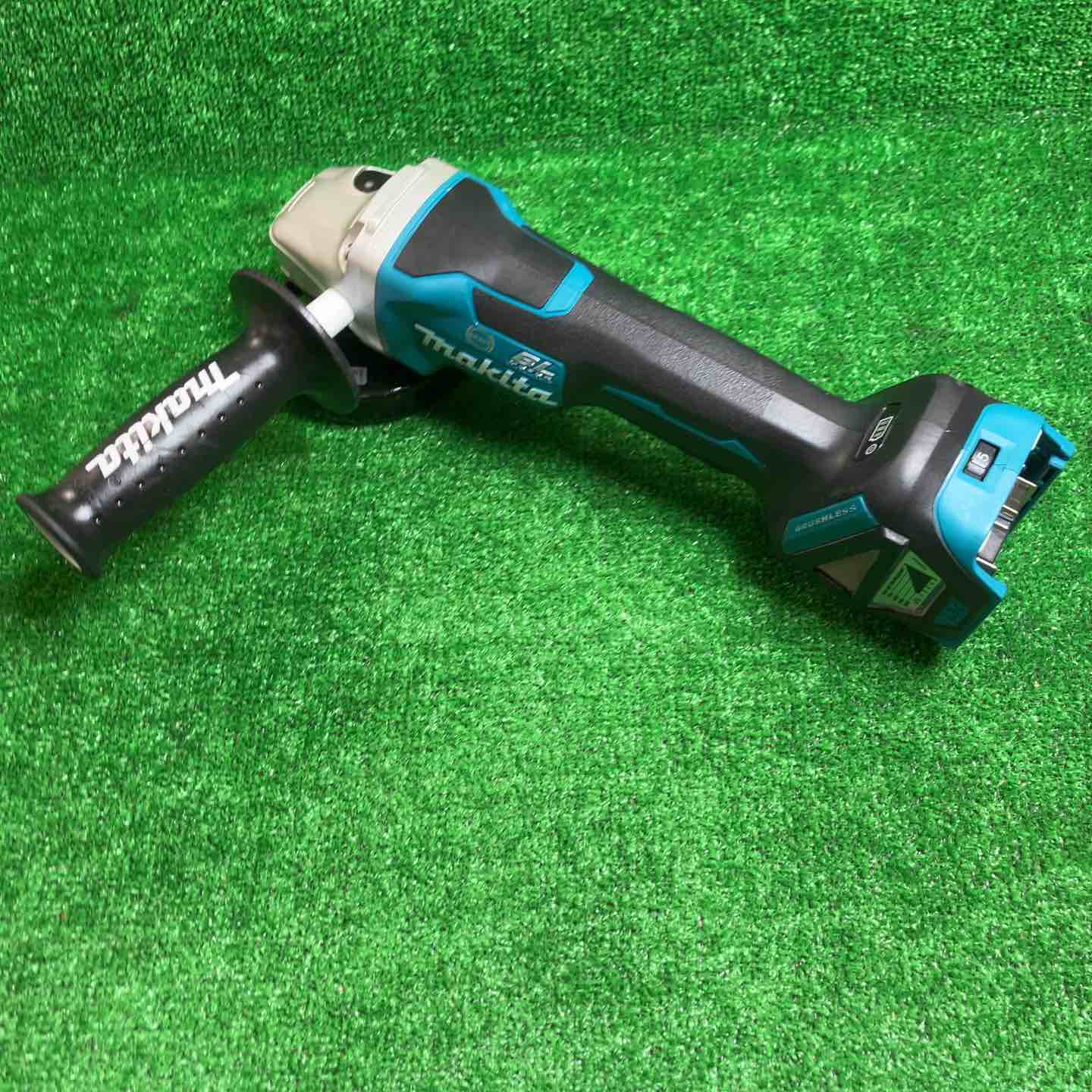 マキタ(makita) 100mmコードレスディスクグラインダ GA418DZ【川崎店