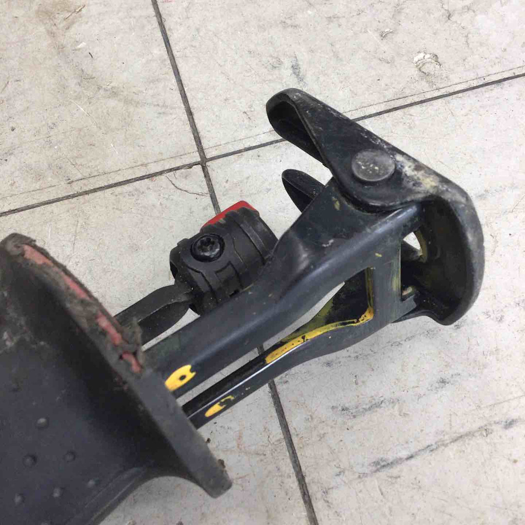 【中古品】 ボッシュ/BOSCH セーバーソー GSA900 【鴻巣店】