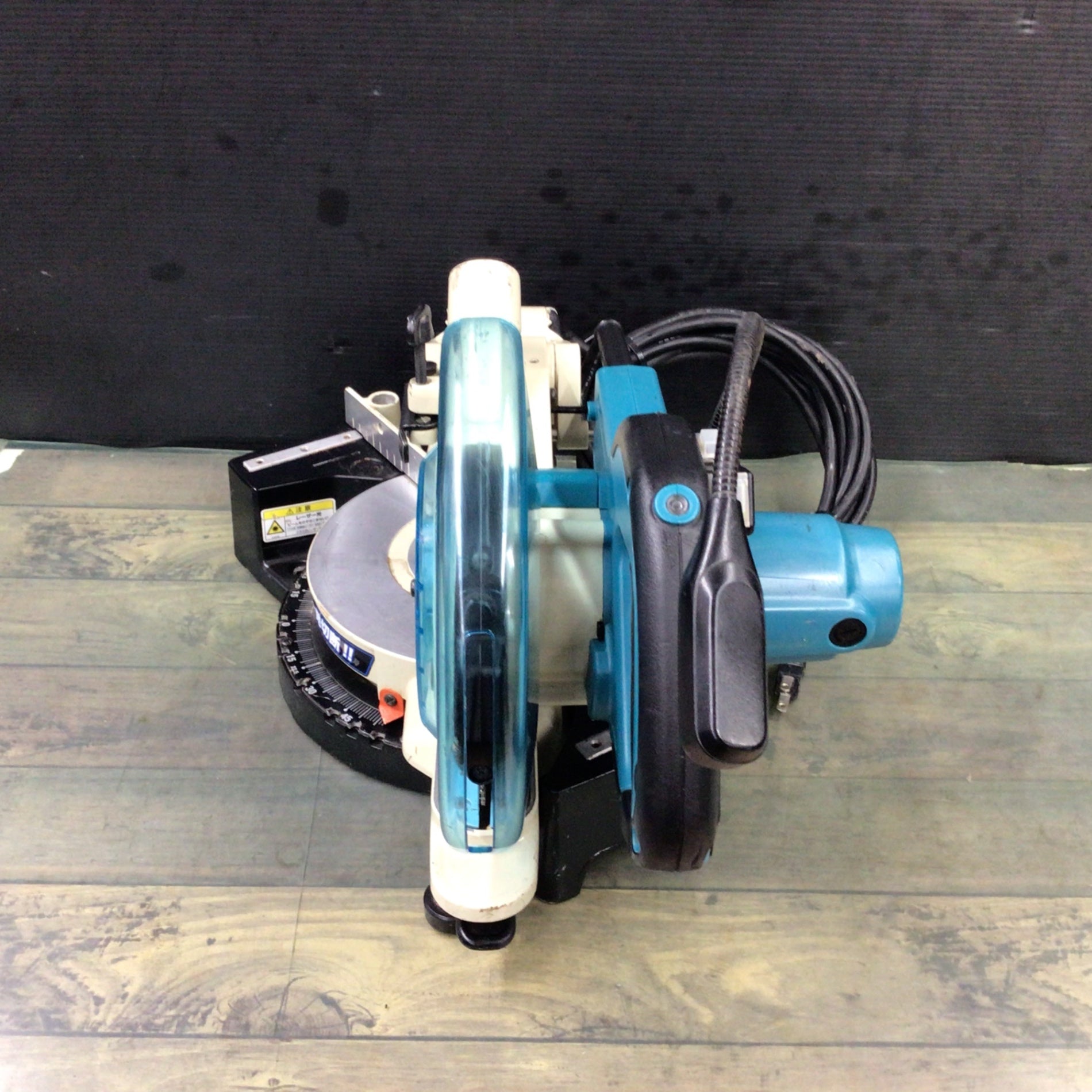 マキタ(makita) スライドマルノコ 165mm LS0611 【東大和店】 – アクト