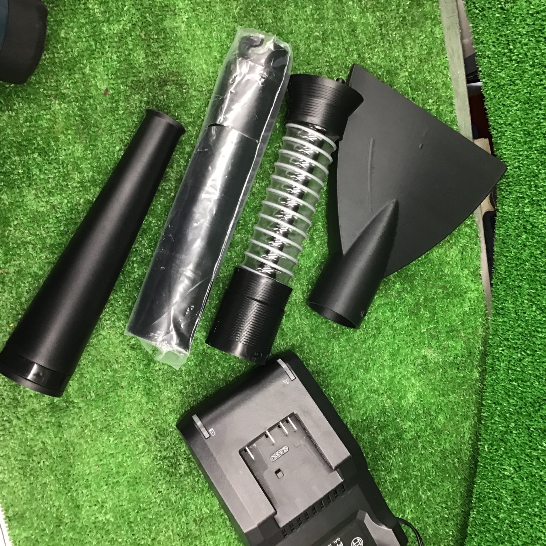 ボッシュ(BOSCH) 18V コードレスブロワ GBL18V-120【桶川店 ボッシュ(BOSCH) 18V コードレスブロワ GBL18V-120【桶川店