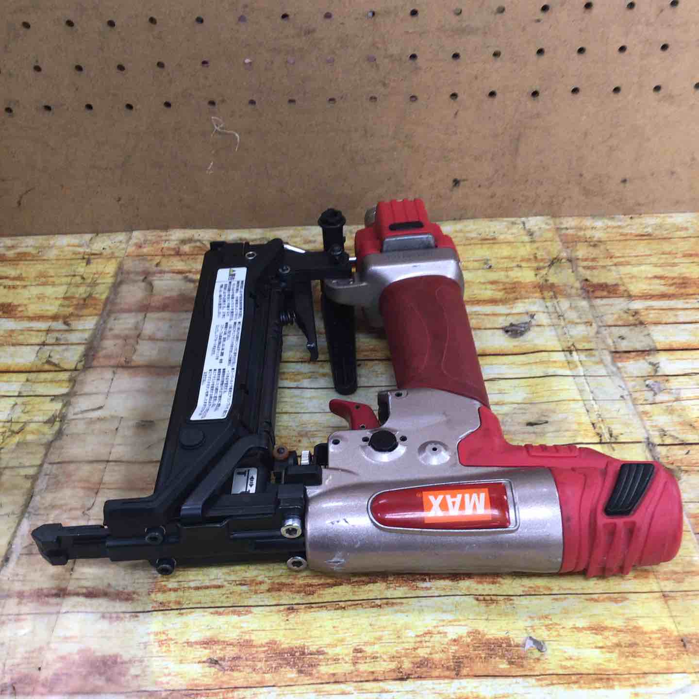 ☆マックス(MAX) 高圧フロアタッカ HA-38F2(D)/4MA【川崎店】 – アクト