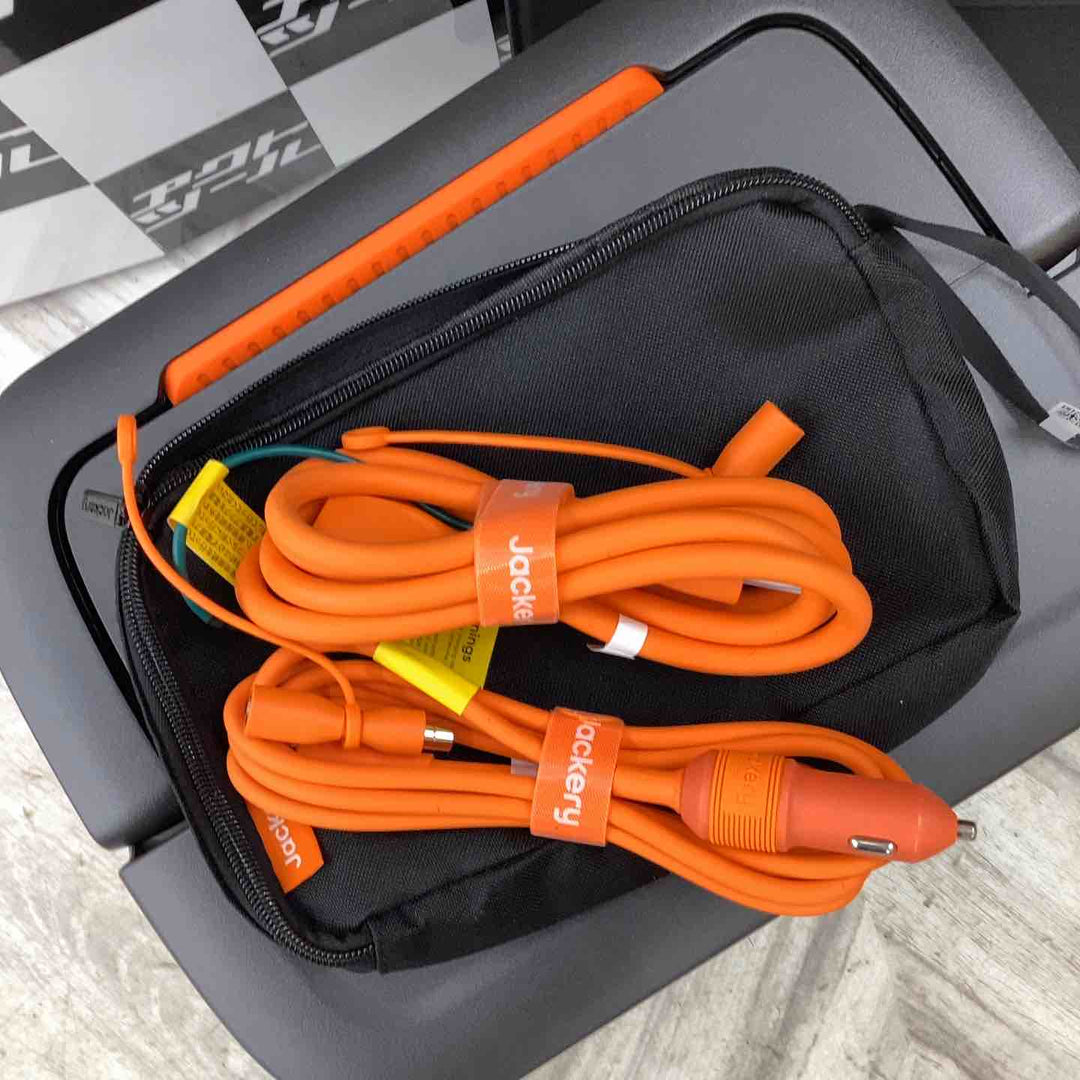 Jackery SolarGenerator ポータブル電源 JE-1000C【越谷店】