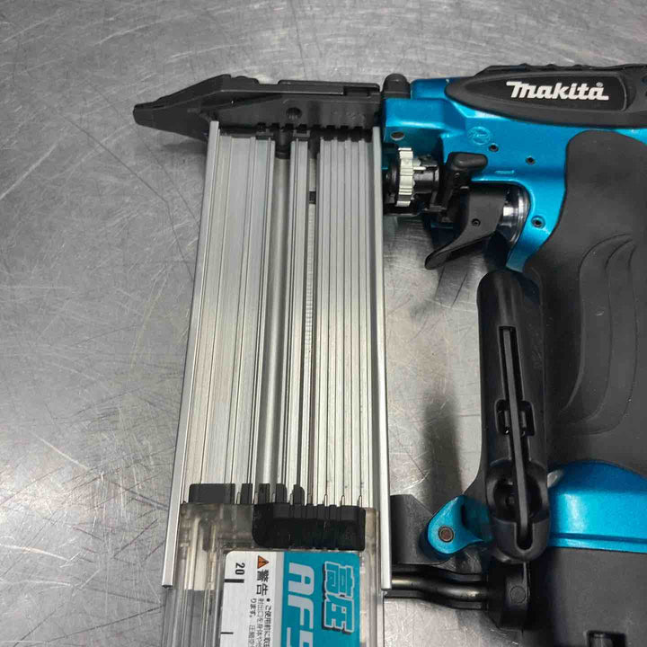 【中古美品】 マキタ(makita) 55mm 高圧フィニッシュネイラ AF551HM 【東大和店】