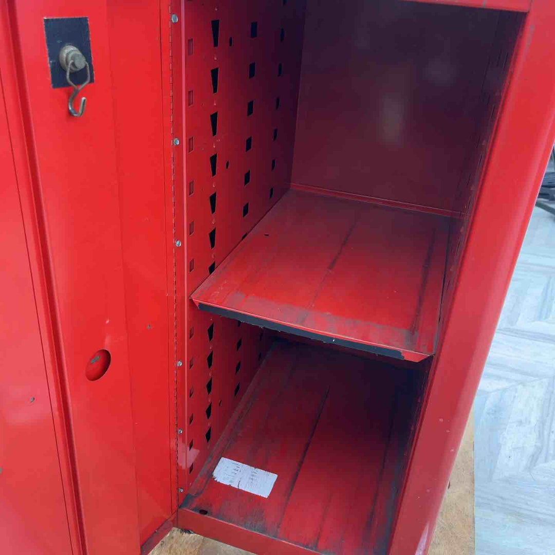 【店頭受取り限定】 Snap-on スナップオン ツールボックス ツールキャビネット　工具箱 KRA3830B カナダ製 鍵1個付き だが締まらない【越谷店】