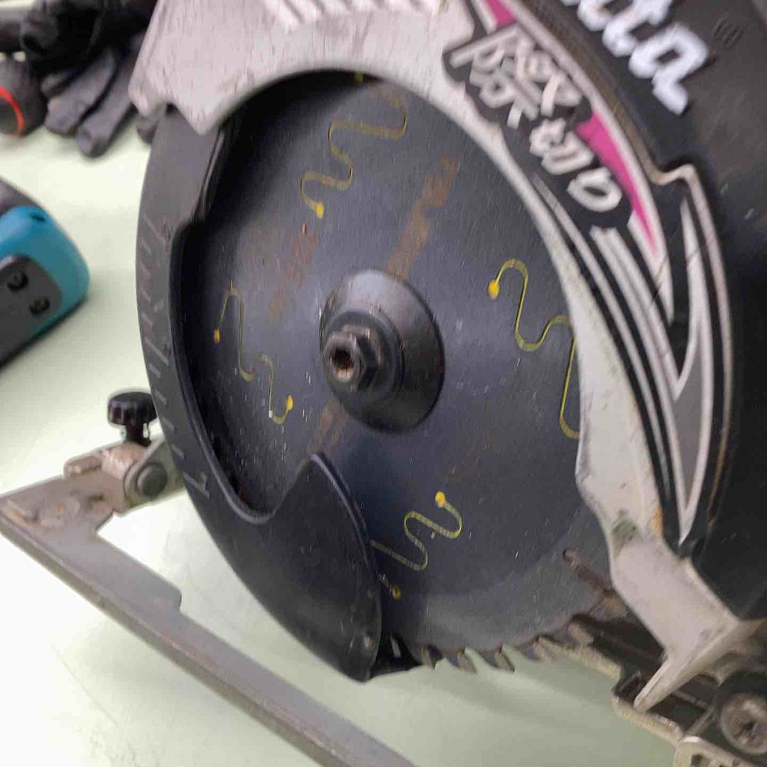 ★マキタ(makita) 内装マルノコ 5241【越谷店】