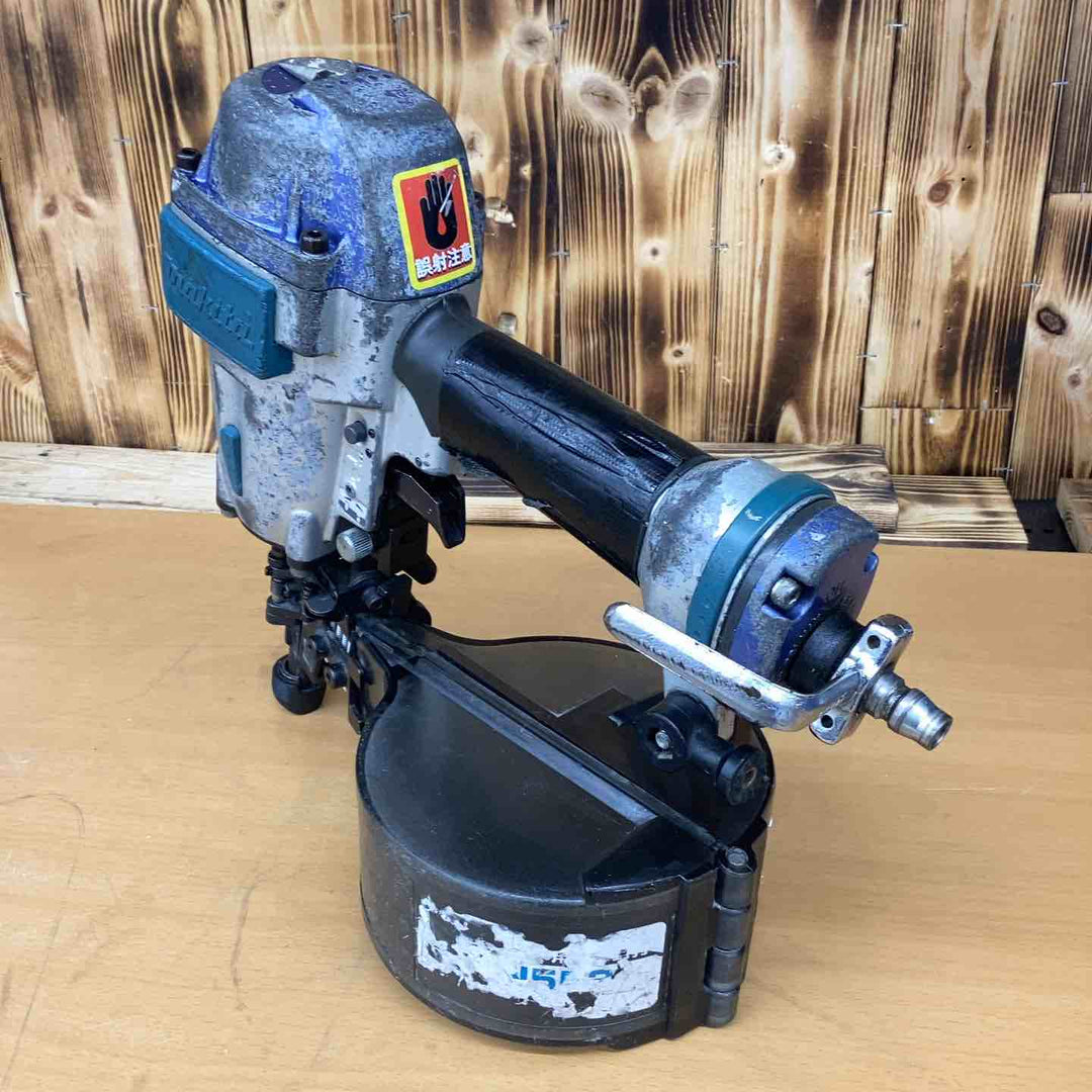 ☆マキタ(makita) 常圧エア釘打ち機 AN552【越谷店】