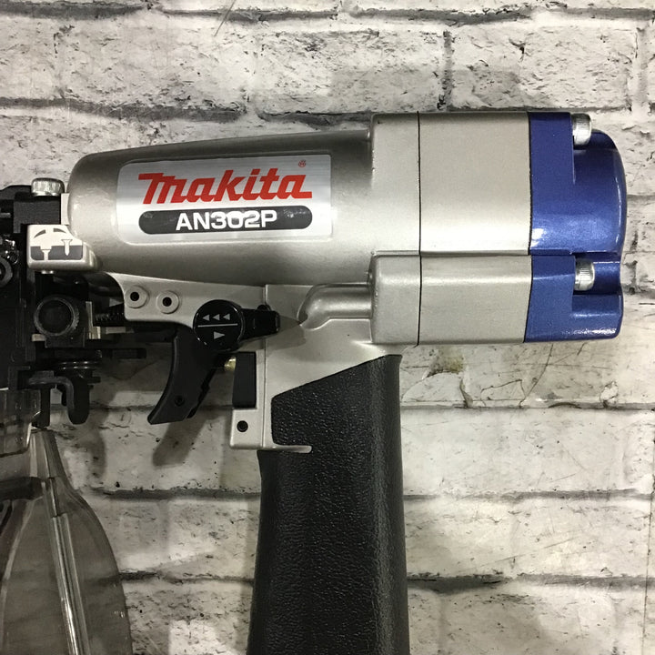 ☆マキタ(makita) 常圧釘打ち機 AN302P【川口店】