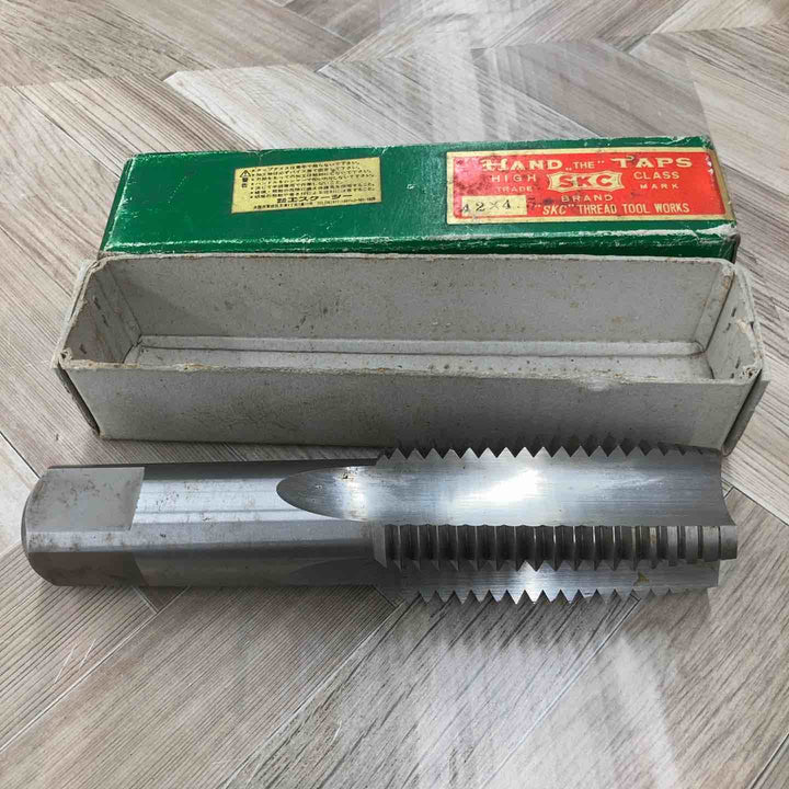 SKC エスケーシー ハンドタップ M42×4.5【八潮店】