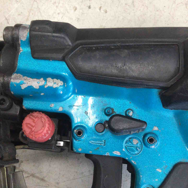 【中古品】 マキタ/makita 高圧エア釘打ち機 AN513HM 【鴻巣店】