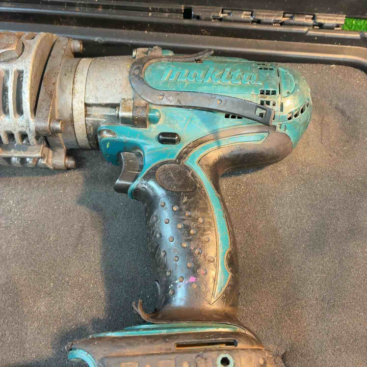 ★マキタ(makita) コードレス鉄筋カッター SC162DRF【藤沢店】