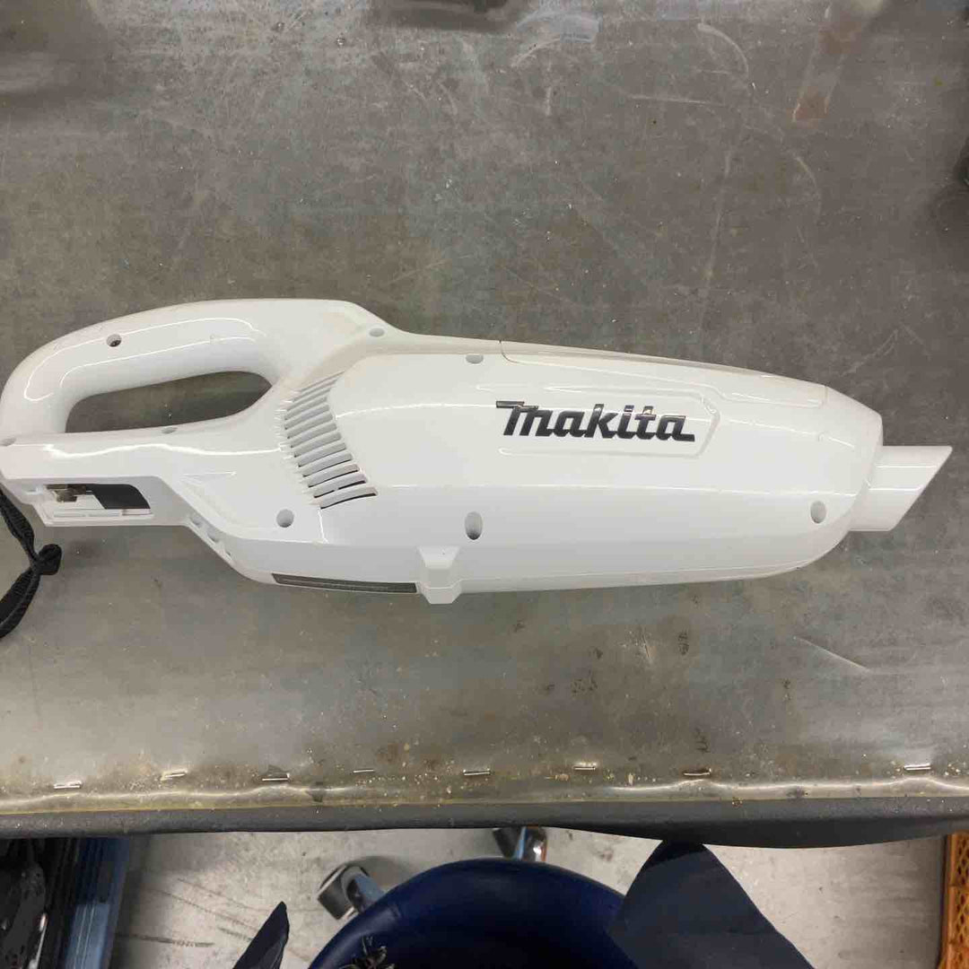 ☆マキタ(makita) コードレスクリーナー CL107FDSHW【戸田店】