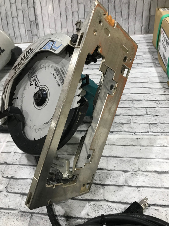 ★マキタ(makita) 電子造作用精密マルノコ 5711C【川口店】