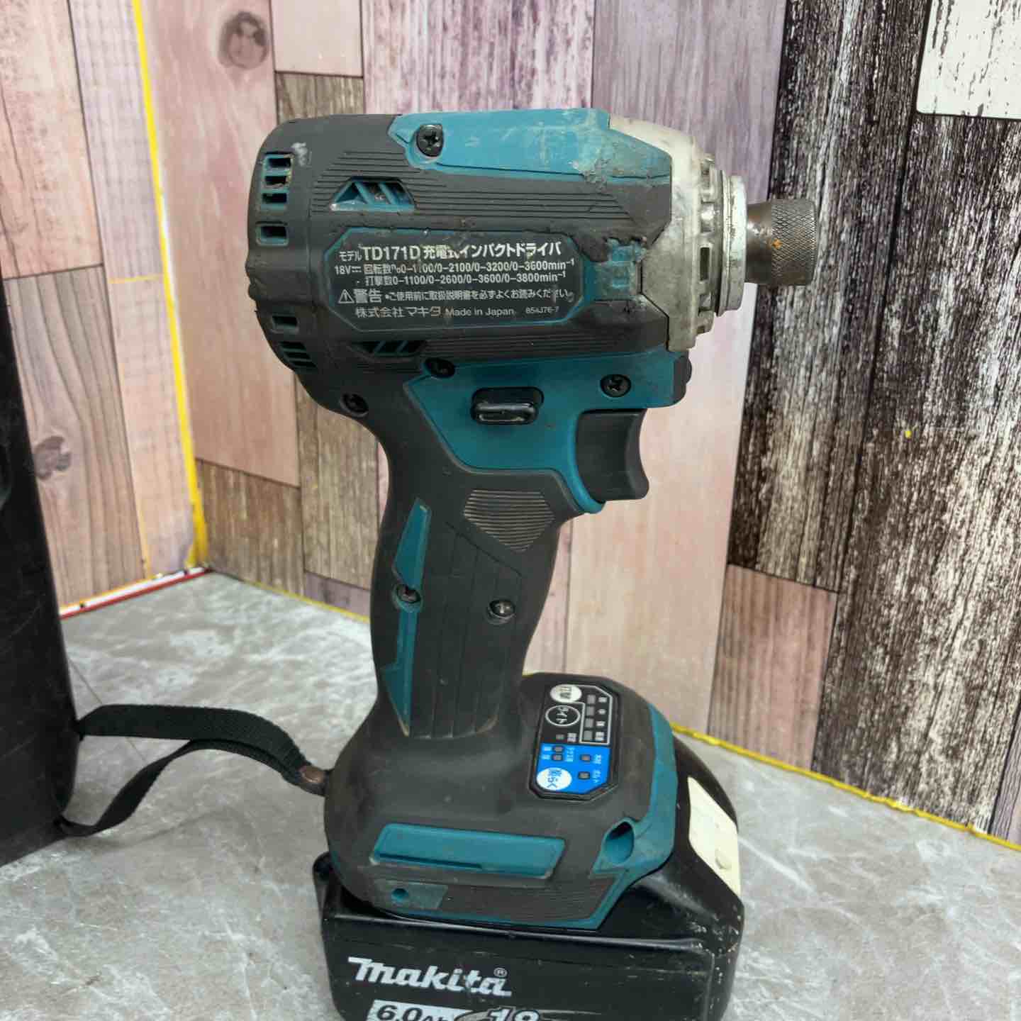 Amazon | マキタ(Makita) TD134DSHX 充電式インパクトドライバ 1.5Ah 