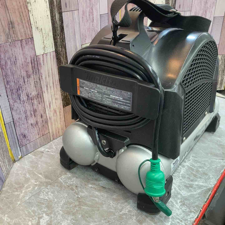 ★マキタ(makita) エアコンプレッサー AC462XSB【八潮店】