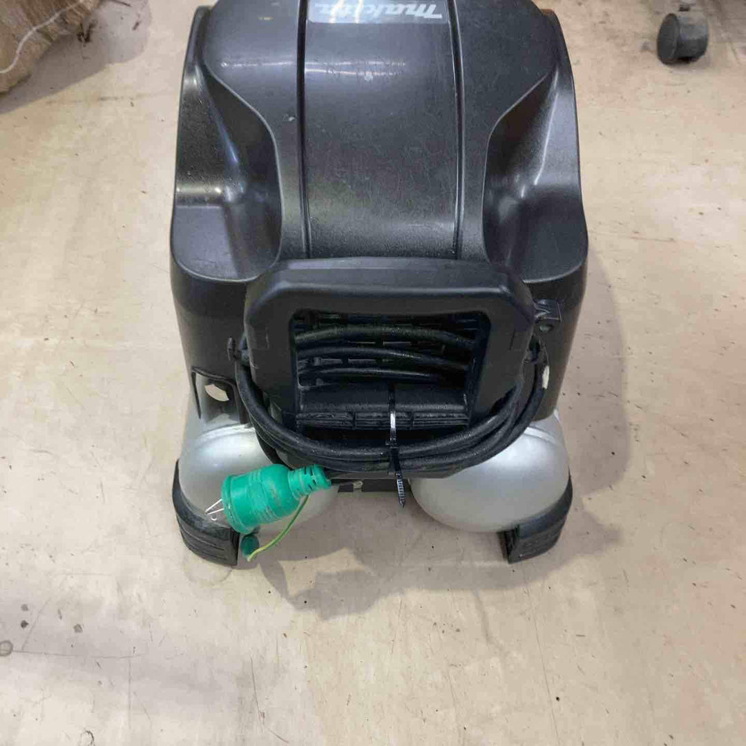 ★マキタ(makita) エアコンプレッサー AC500XLHB【町田店】