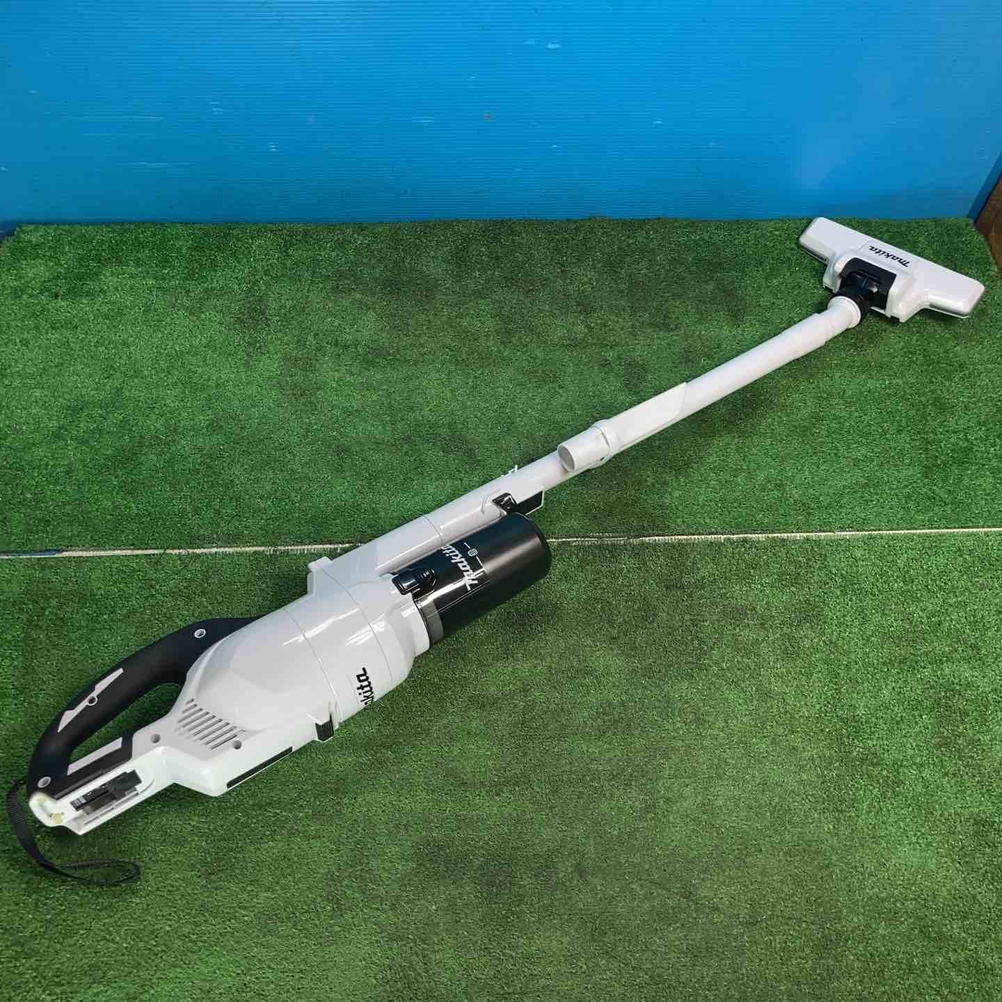 美品】☆マキタ(makita) コードレスクリーナー CL286FDZW【岩槻店