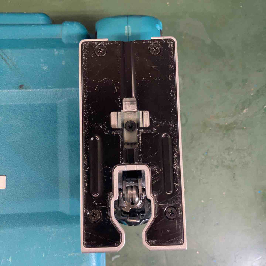 ★マキタ(makita) 18V コードレスジグソー JV182DZK 本体+ケース 【戸田店】