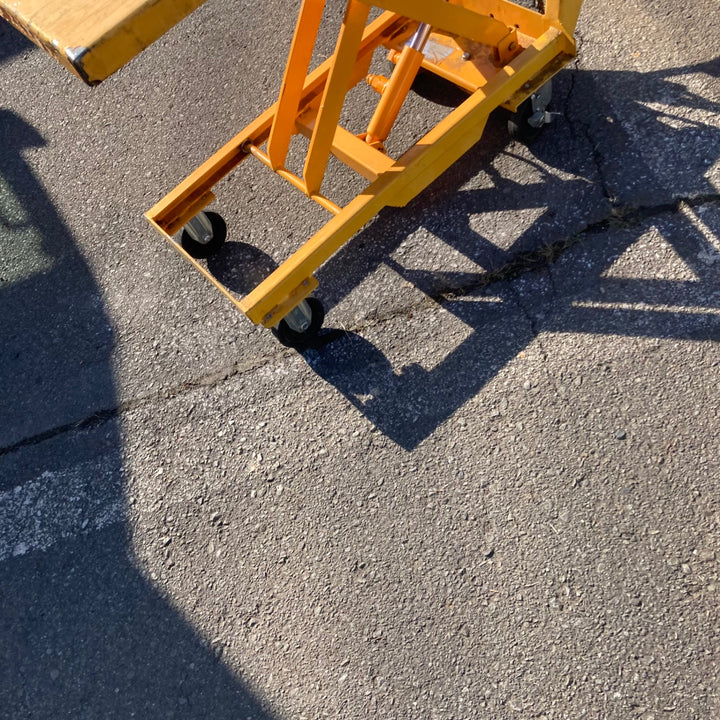 【中古品/店頭受取り限定】ナンシン BS-15 油圧式 荷揚げ台車 手動リフト 150㎏【東大和店】