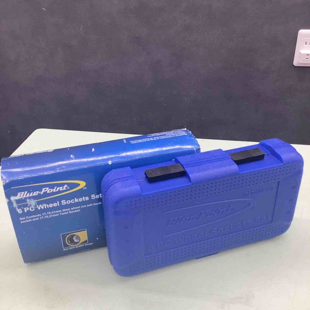 ブルーポイントホイールソケットセットITC7316A-KIT　1個カバー部分割れあり【越谷店】