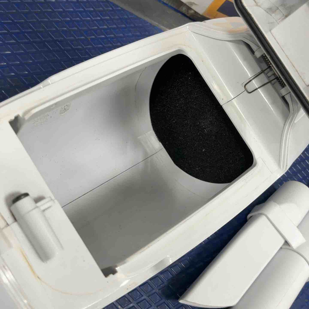 ☆マキタ(makita) コードレスクリーナー CL107FDSHW【草加店】
