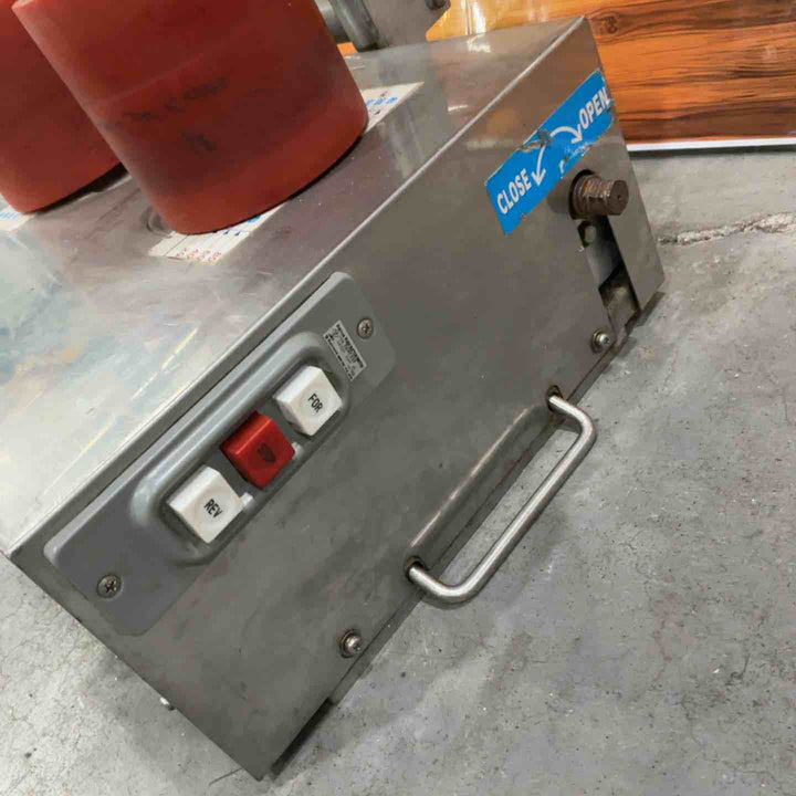 【店頭受取り限定】メーカー 型式不明 ケーブル送り機【川口店】