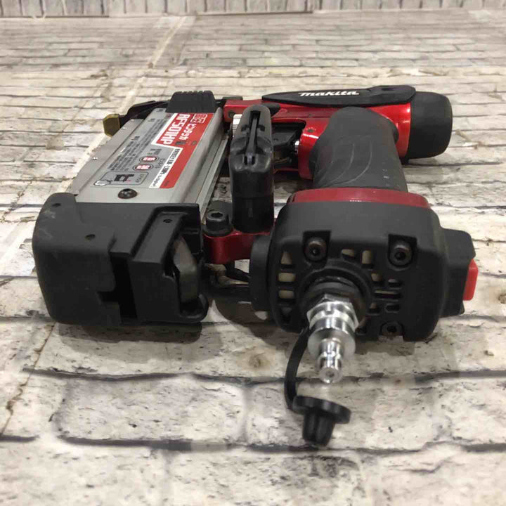 ★マキタ(makita) 高圧ピンネイラ AF501HP【川口店】