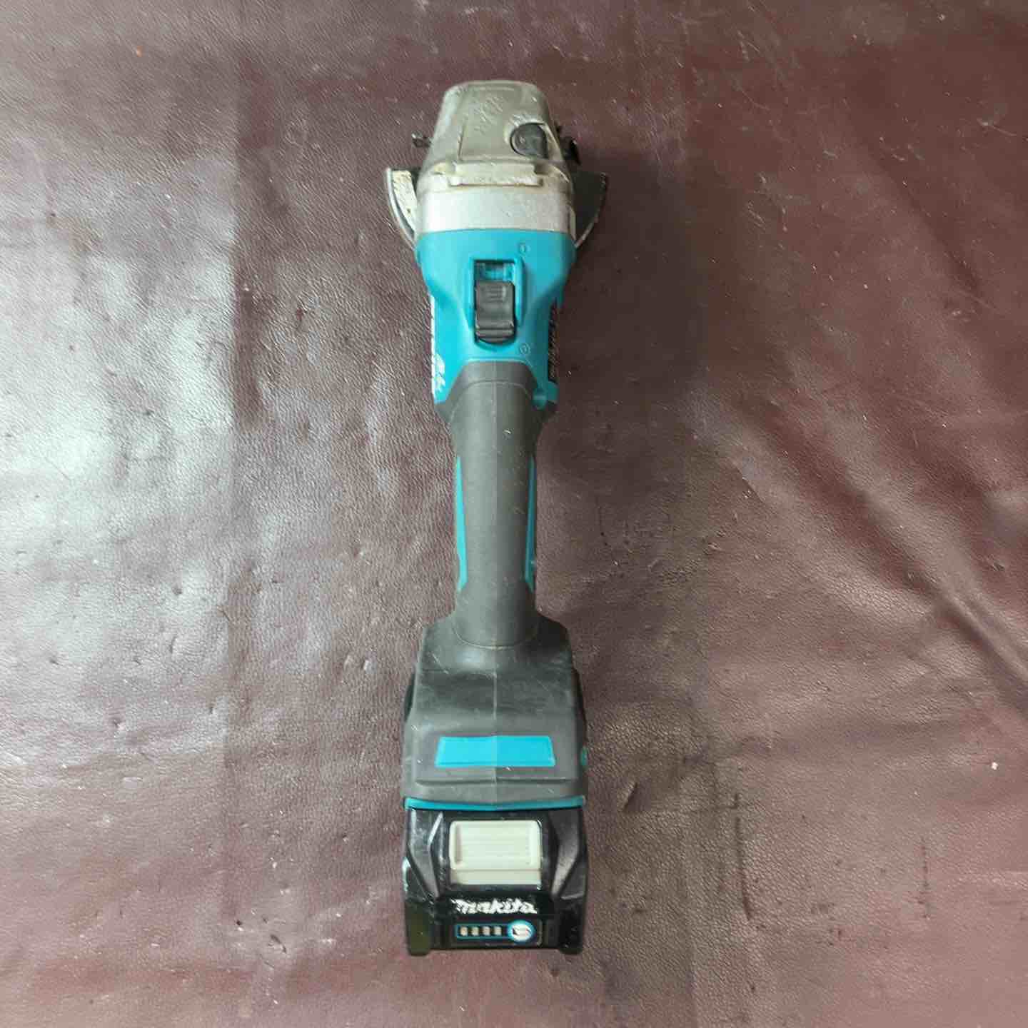 中古品】 マキタ(makita) 100mmコードレスディスクグラインダ GA001GZ