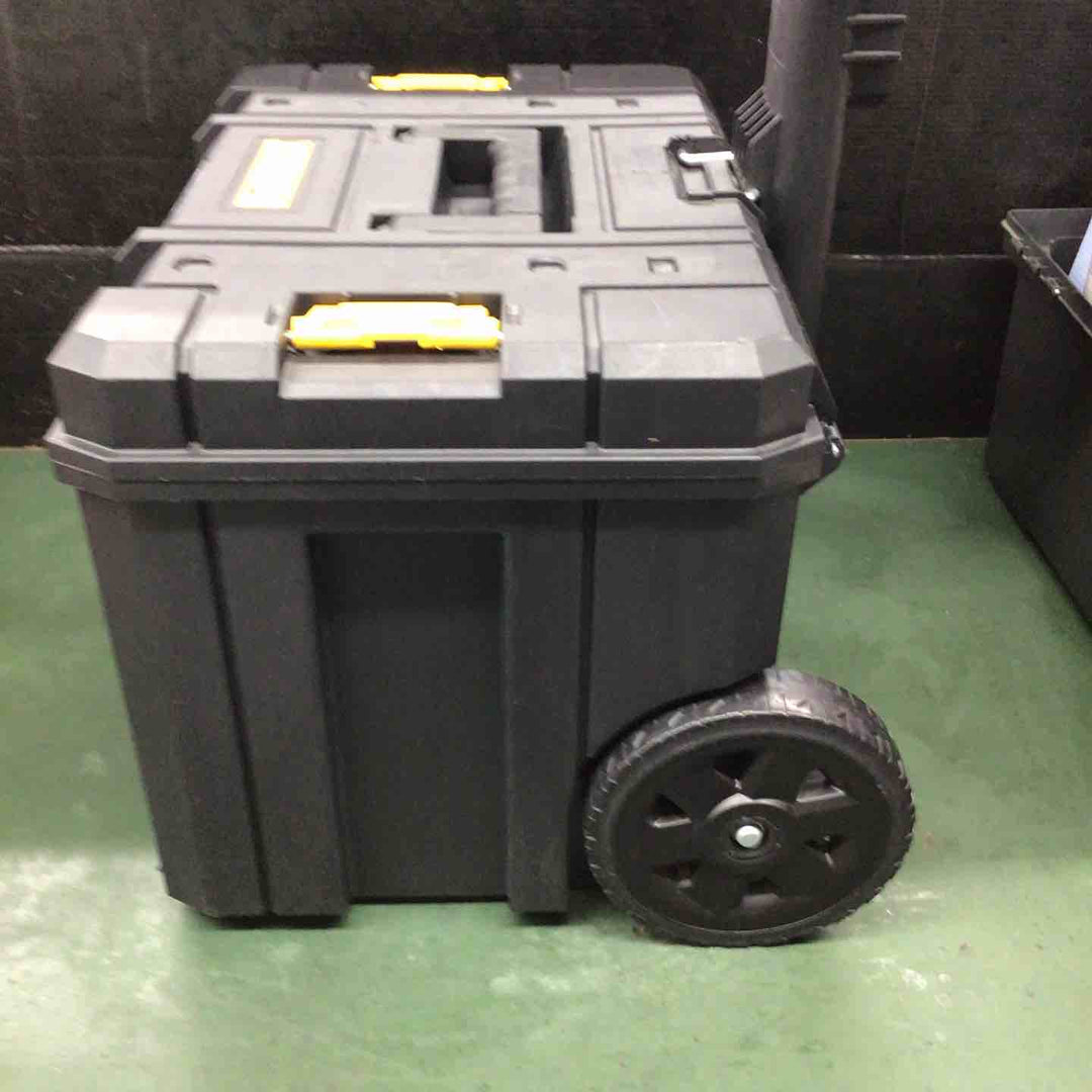 デウォルト(DEWALT) TSTAK モバイルツールボックス キャリータイヤ付き DWST83347-1【戸田店】
