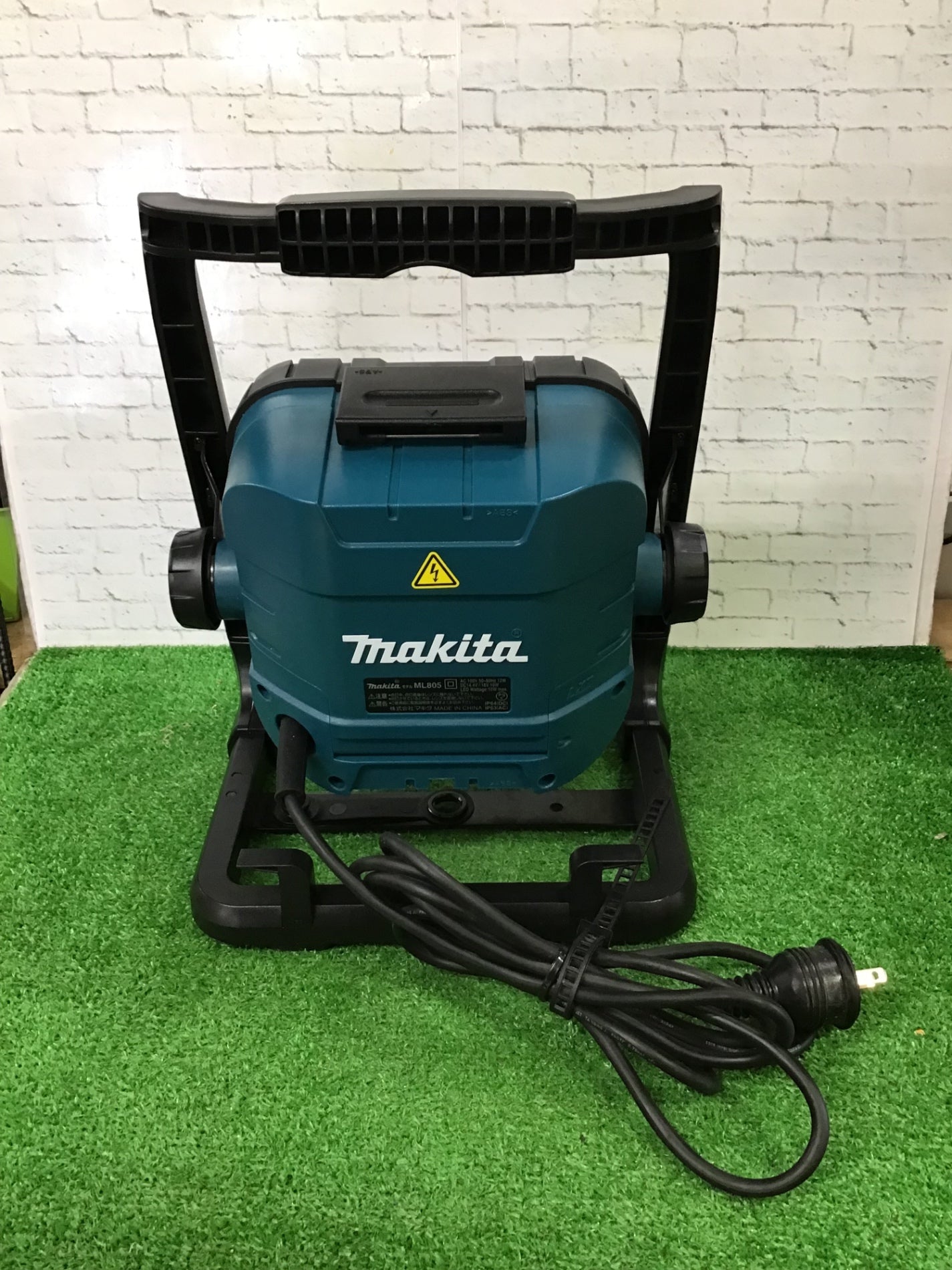 ☆マキタ(makita) コードレスLEDスタンドライト ML805【町田店