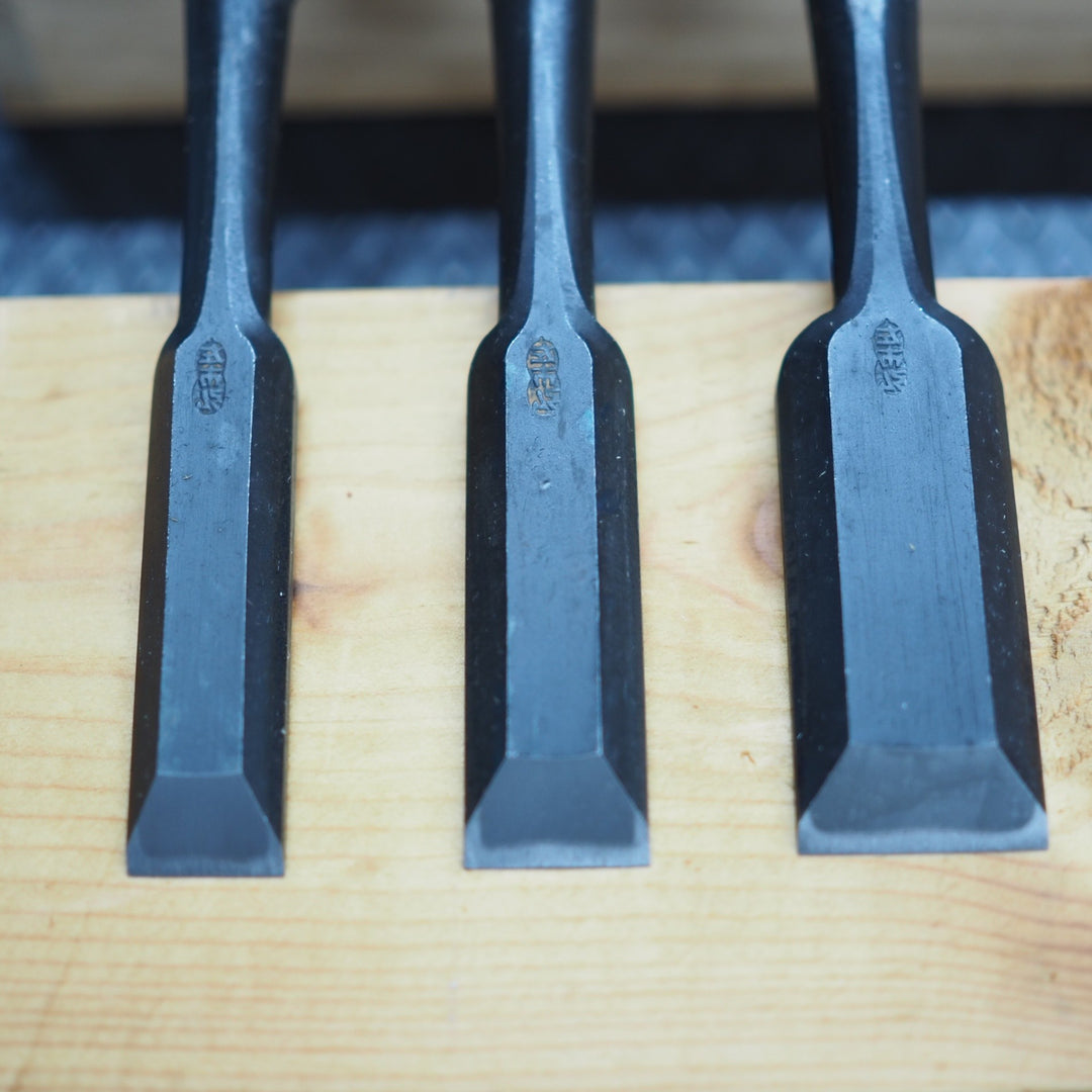 長期保管品 面取追入鑿　「左市弘」　 赤樫柄10本組【鴻巣店】