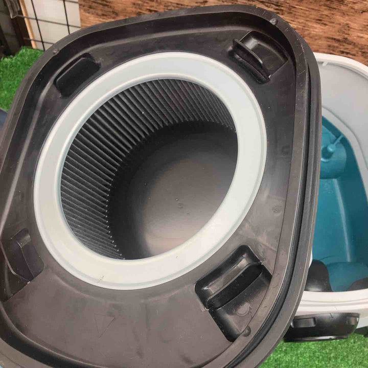 ★マキタ(makita) 粉じん専用 コードレス集じん機 VC867DZ【川越店】