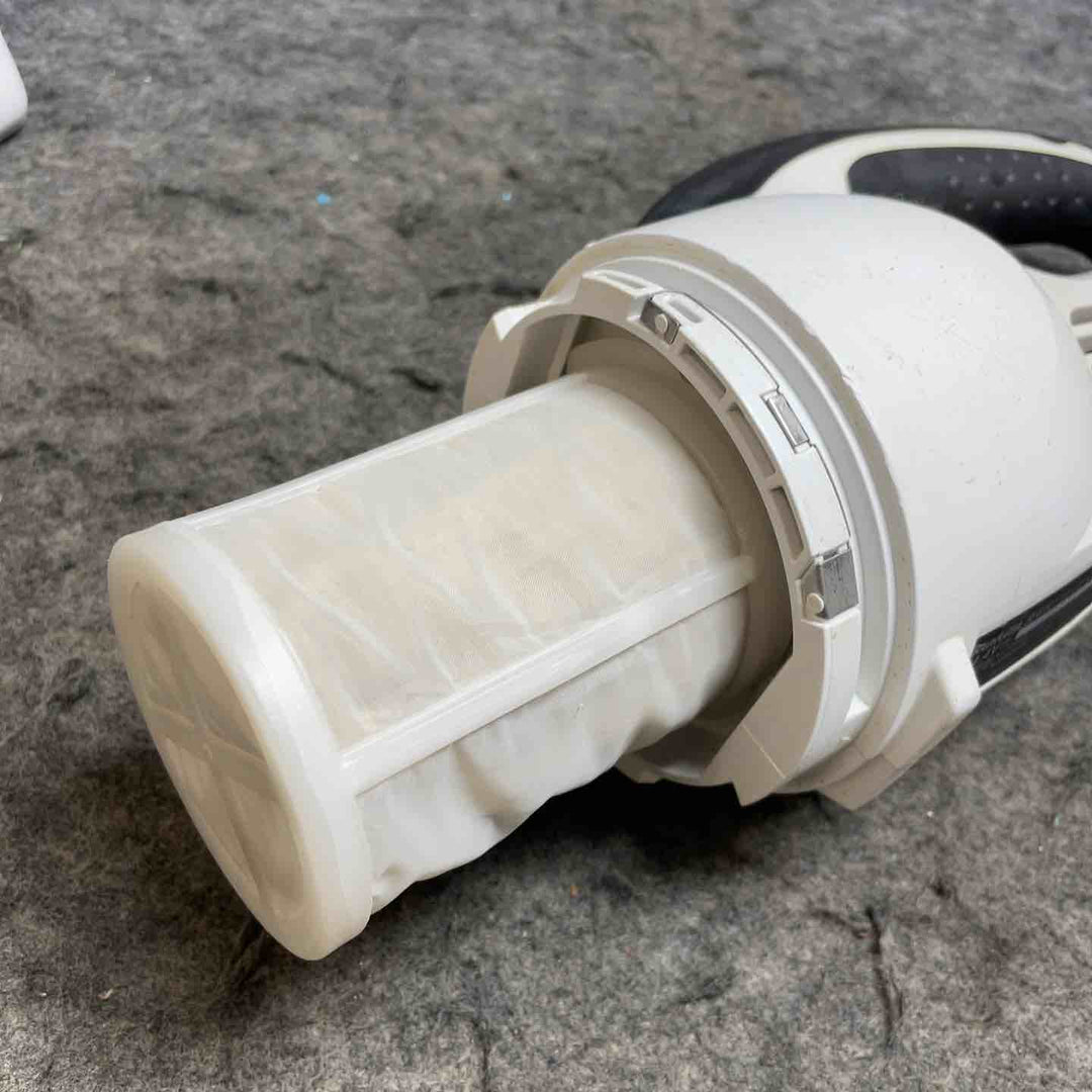 マキタ(makita) コードレスクリーナ CL140FDZW【桶川店】