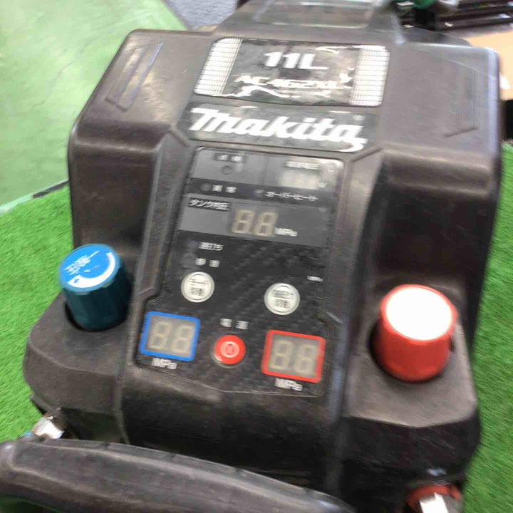 【ジャンク品】マキタ(Makita) エアコンプレッサ(黒) (50/60Hz) AC462XLB【桶川店】