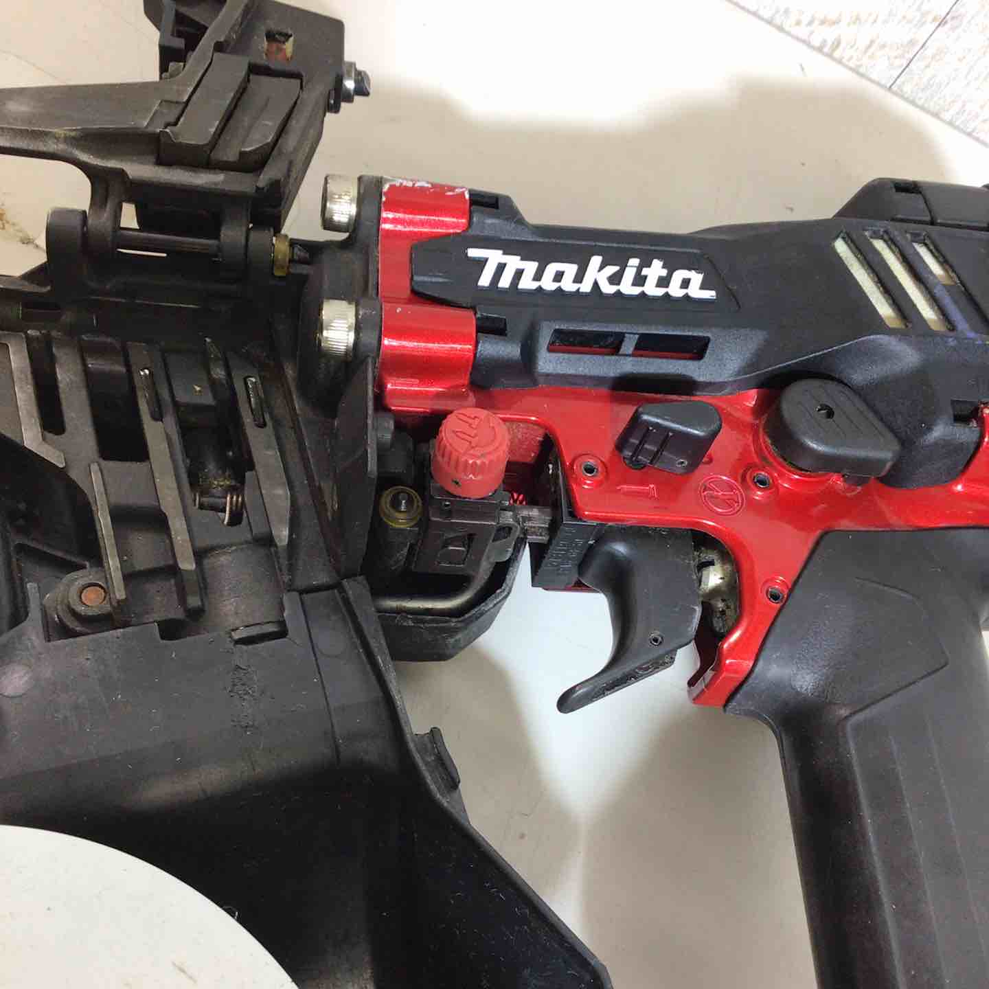 ☆マキタ(makita) 高圧エア釘打ち機 AN534H【戸田店】 – アクトツール