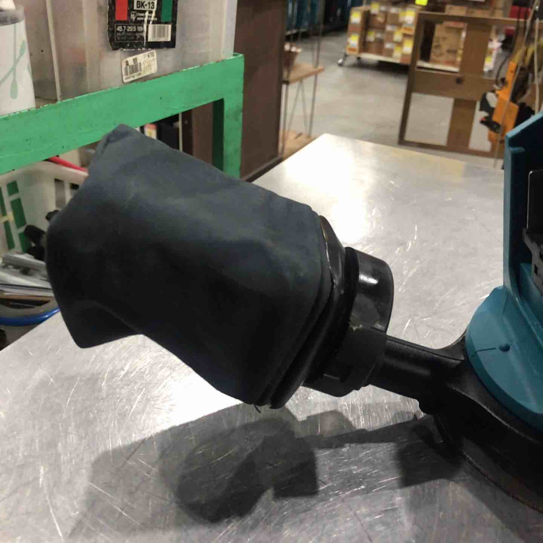 ★マキタ(makita) コードレスランダムオービットサンダ BO180DZ【川口店】