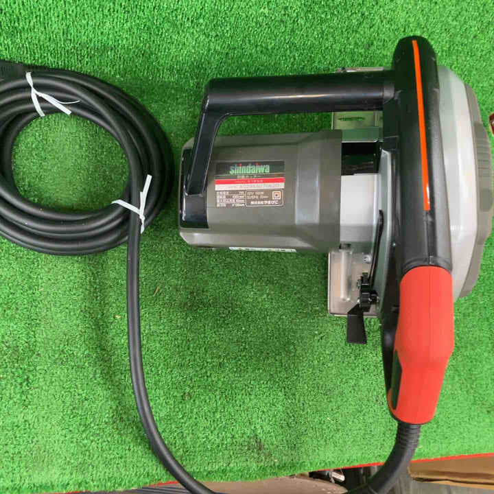 ◇新ダイワ(Shindaiwa) 180mm 防塵カッター B18N2-F (B18NII) チップソーカッター【川崎店】