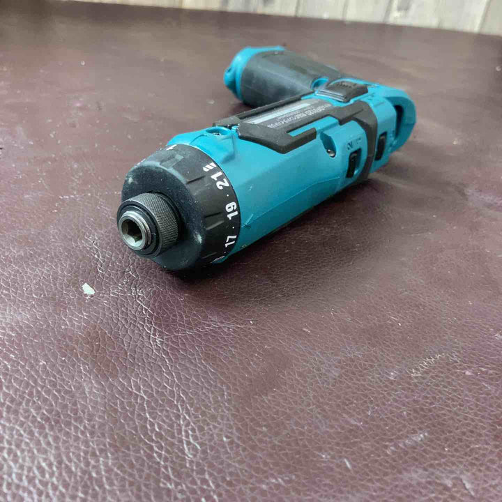 【中古品】 マキタ(makita) コードレスドリルドライバー DF012DSHX 【東大和店】