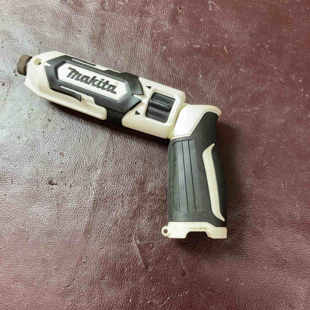 【中古品】☆マキタ(makita) コードレスペンインパクトドライバー TD022DZW バッテリー・充電器付【東大和店】