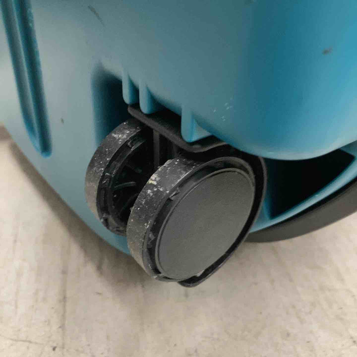 ◇マキタ(makita) 乾式 集じん機 472(P)本体のみ キャスター外層脱落あり、キャスター自体は動きます【戸田店】