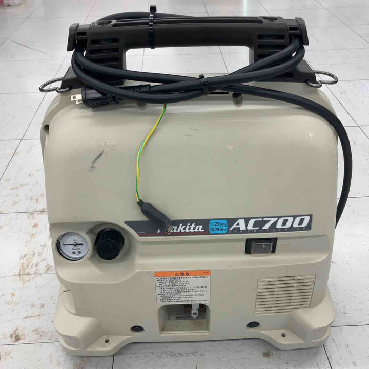 【中古品】 マキタ/makita ・エアコンプレッサー・AC700 【鴻巣店】