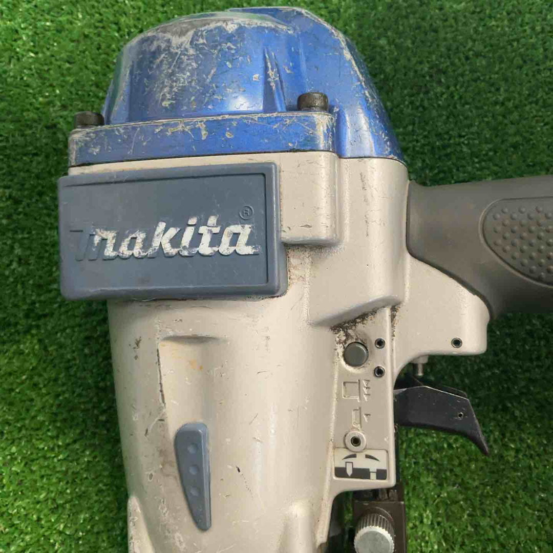 ☆マキタ(makita) 常圧エア釘打ち機 AN552【草加店】