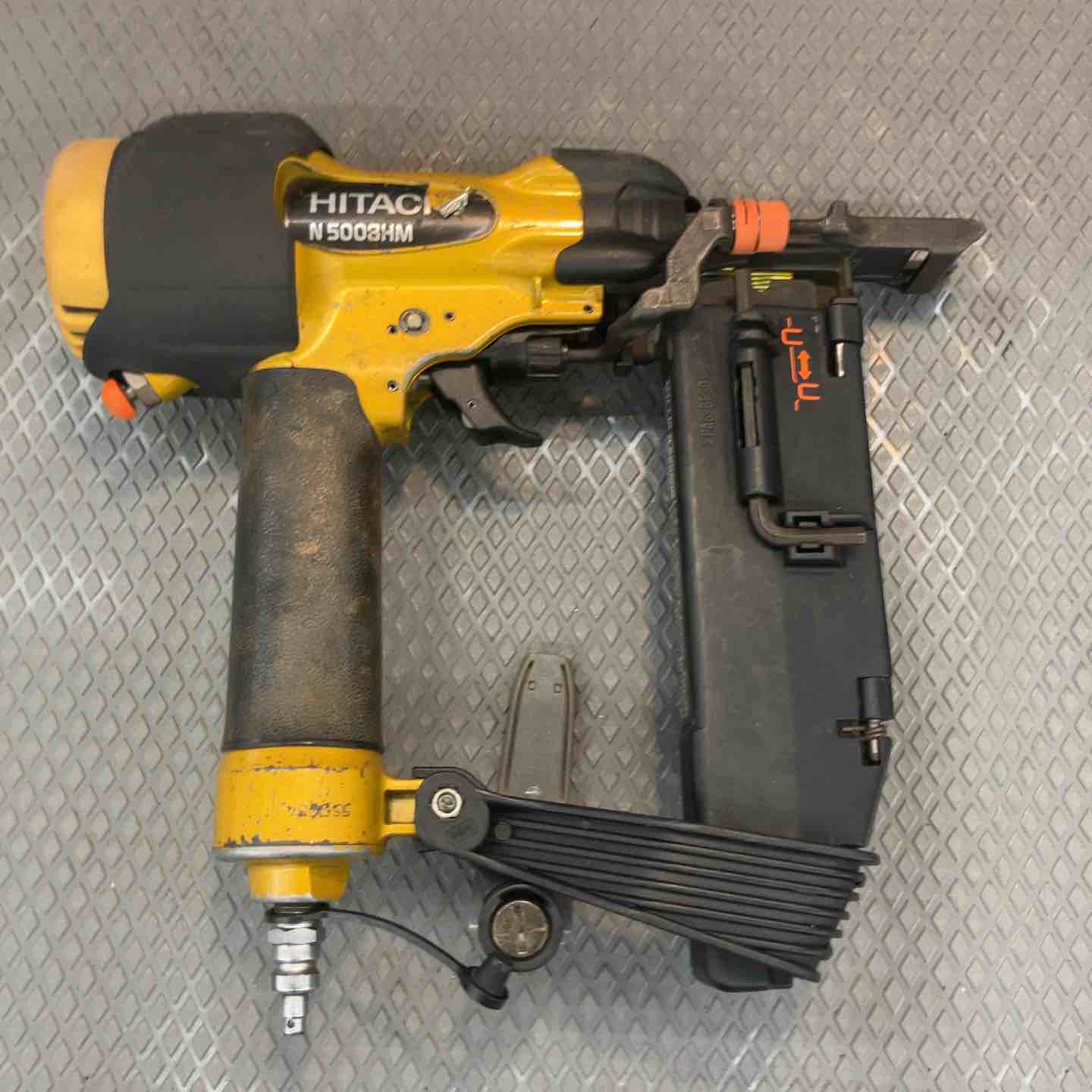 ☆ハイコーキ(HIKOKI ※旧:日立工機) 高圧フロア用タッカ N5008HM【所沢店】 ☆ハイコーキ(HIKOKI ※旧:日立工機) 高圧フロア用タッカ N5008HM【所沢