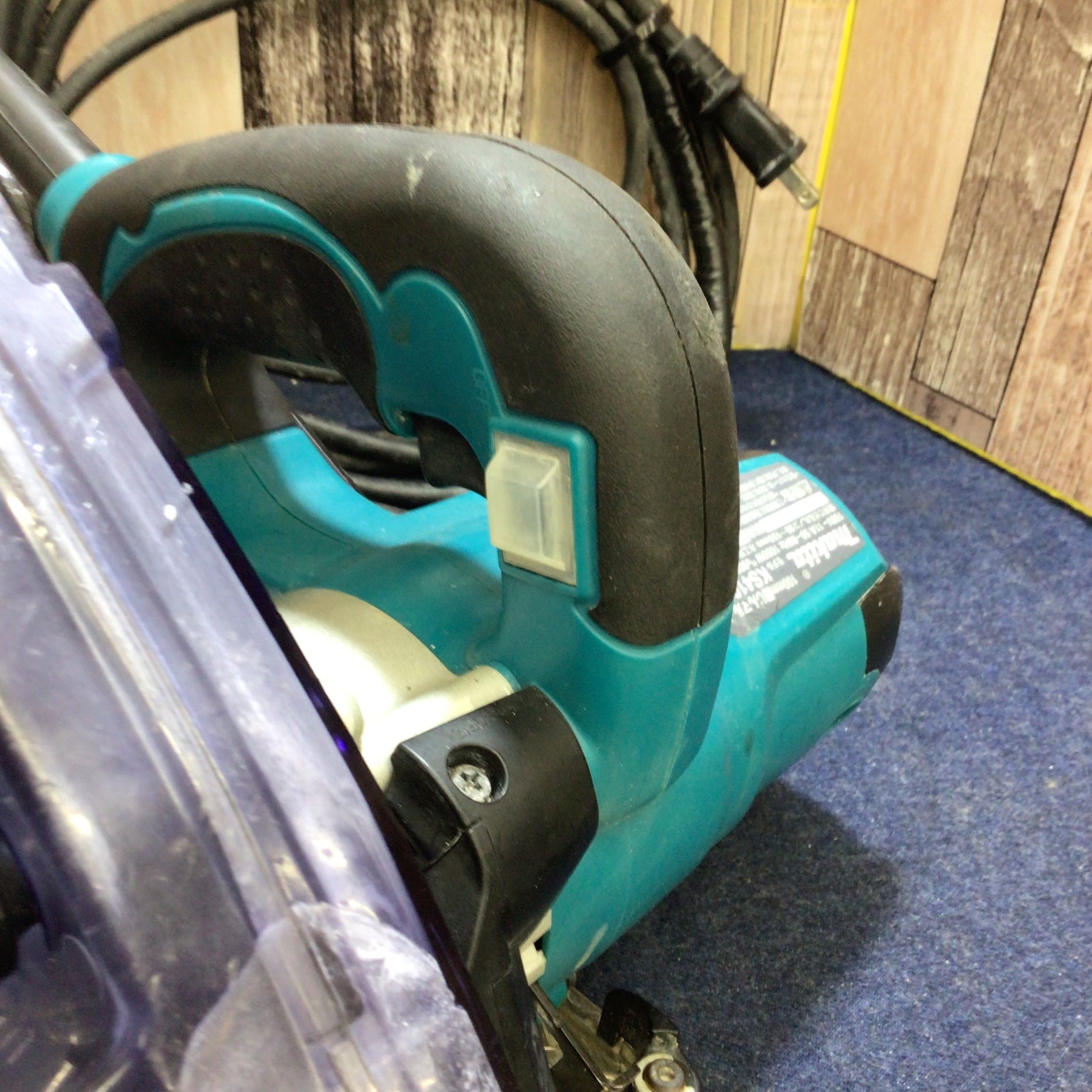 makita マキタ KS4100F 防じんマルノコ【野田愛宕店】【店頭取引限定】【中古】管理番号：ITAJ01V76IOY Amazon | マキタ(Makita) 100mm 防じんマルノコ KS4100F | マルノコ