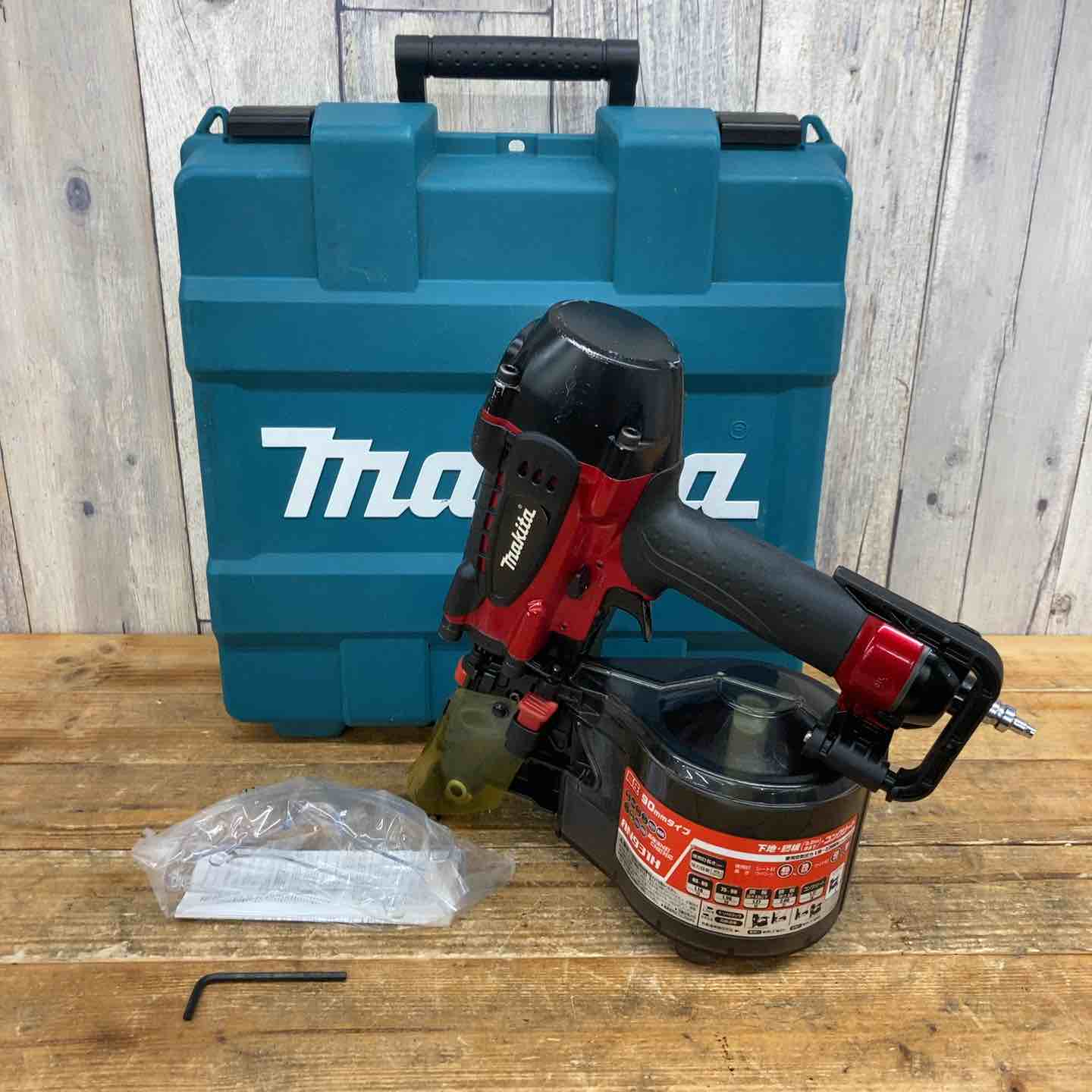 makita 高圧 釘打ち機 90m AN931H