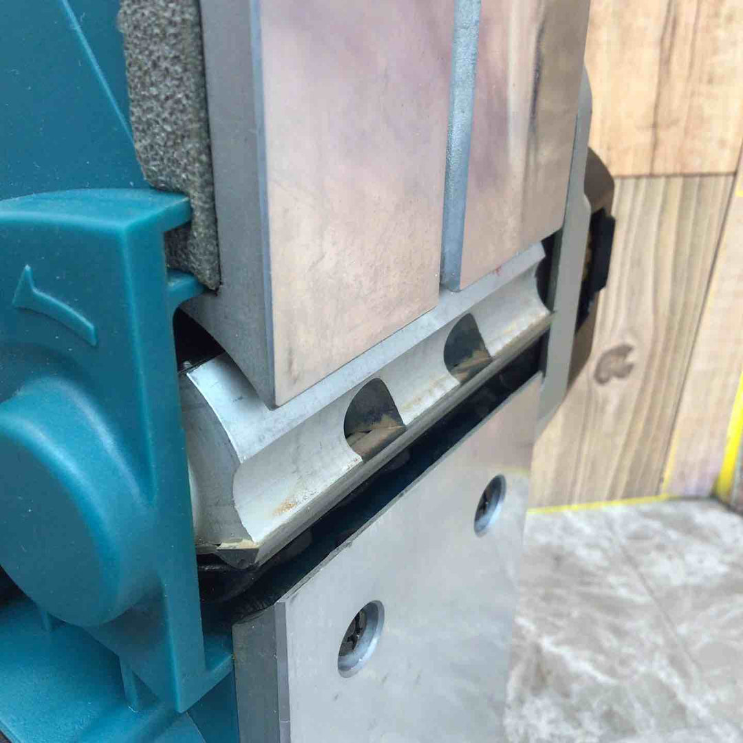 ★マキタ(makita) コードレスカンナ KP180DZ【八潮店】