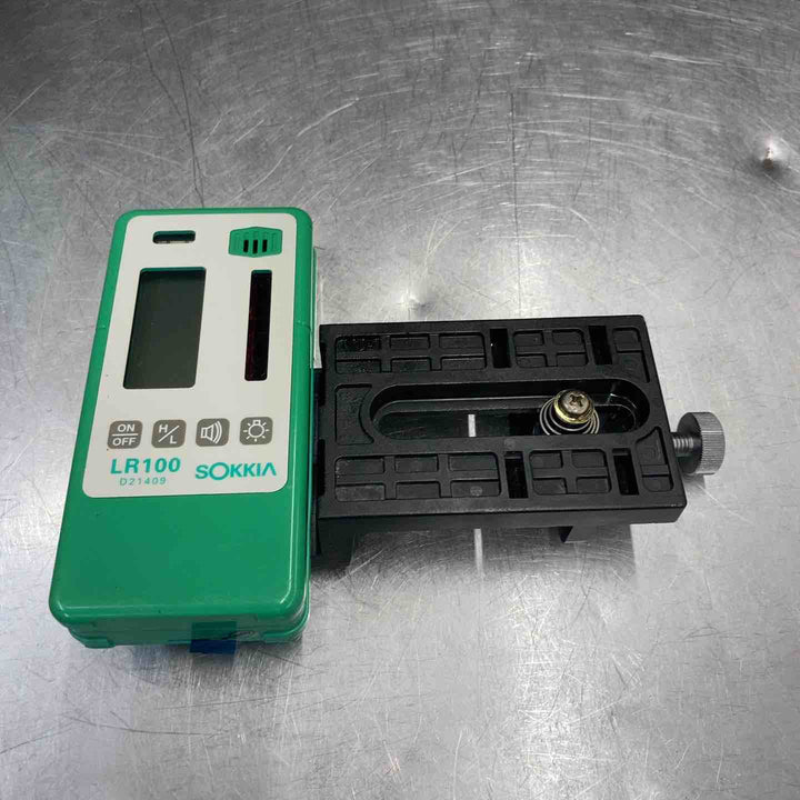 【中古品】 ソキア(SOKKIA) 回転レーザー(レベルプレーナー) LP31A 360度 墨出し器 水平器 光学 【東大和店】