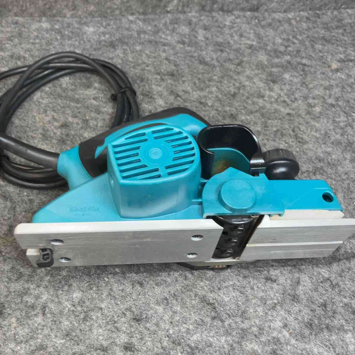 マキタ(makita) 電気カンナ KP0800ASP(※形状にて判断) 【桶川店】